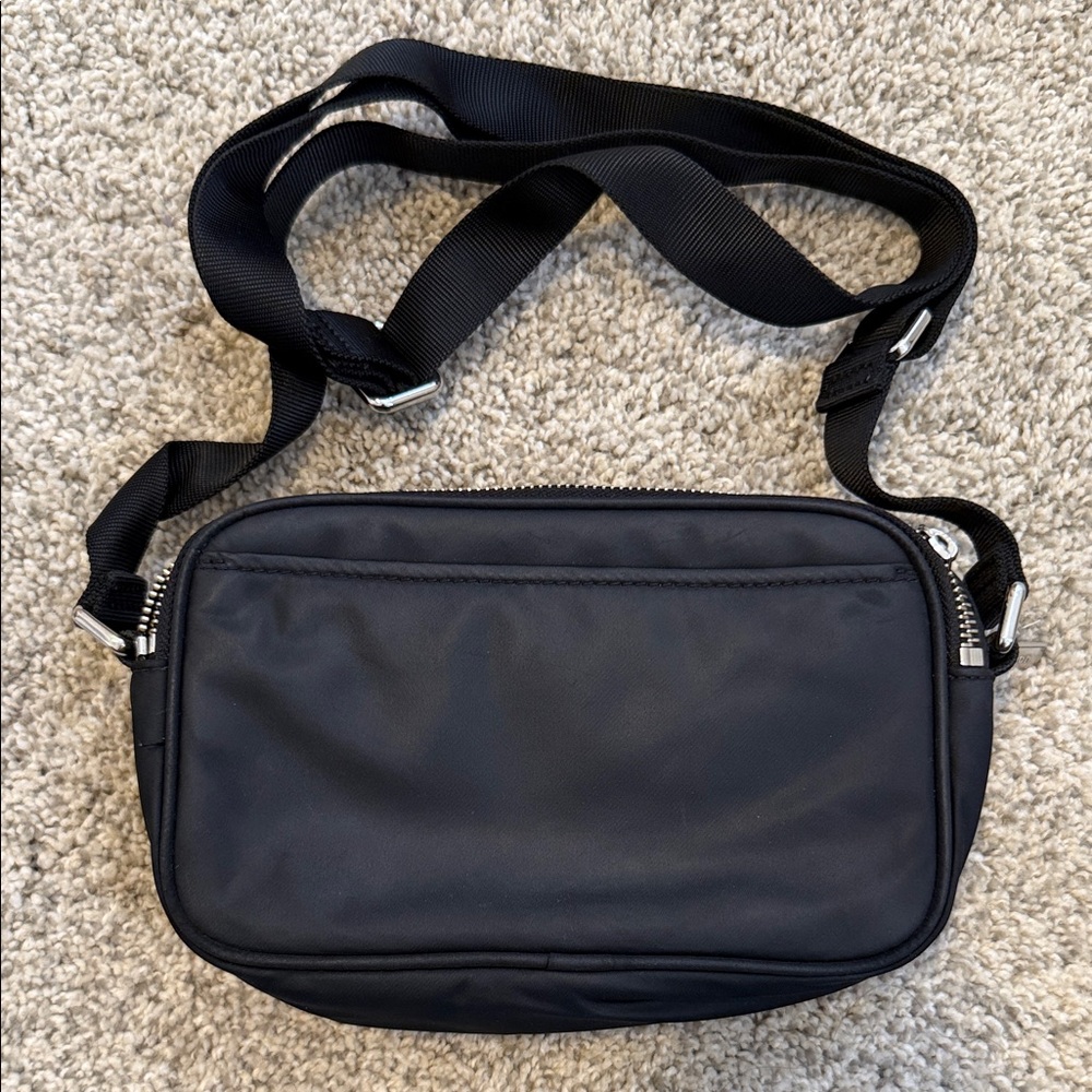 lululemon athletica Black Crossbody Belt Bag for Women- Slim Everyday Carry - Picture 2 of 2